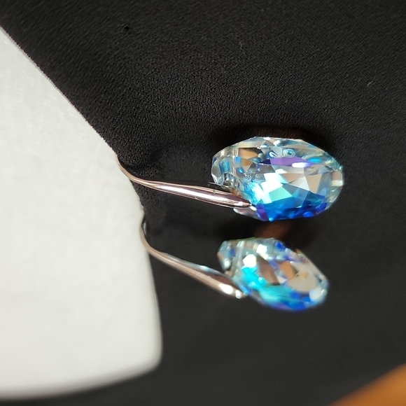 Set of Silver Tone Rainbow Crystal Pendant Necklace & Earring - Picture 4 of 11